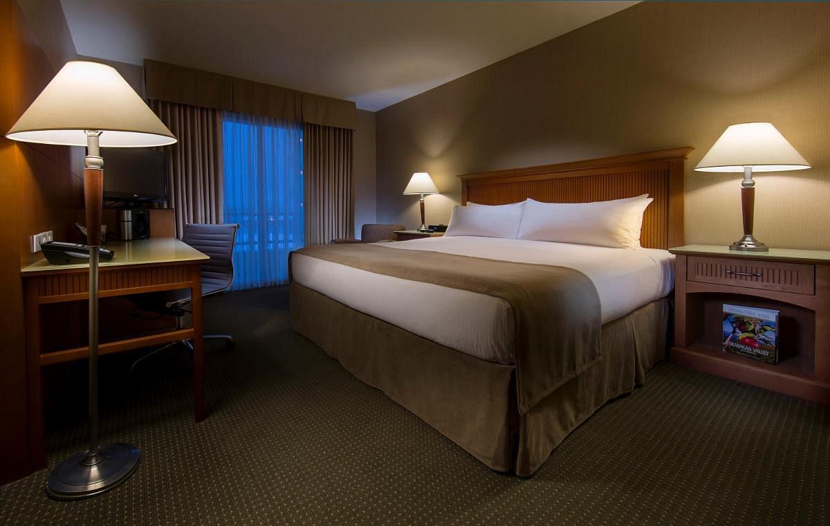 Coast Capri Hotel Kelowna Dış mekan fotoğraf