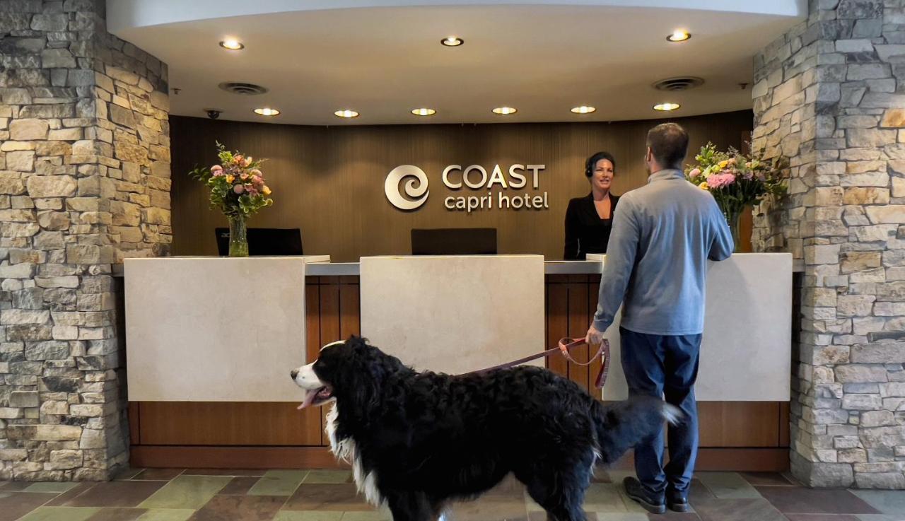 Coast Capri Hotel Kelowna Dış mekan fotoğraf